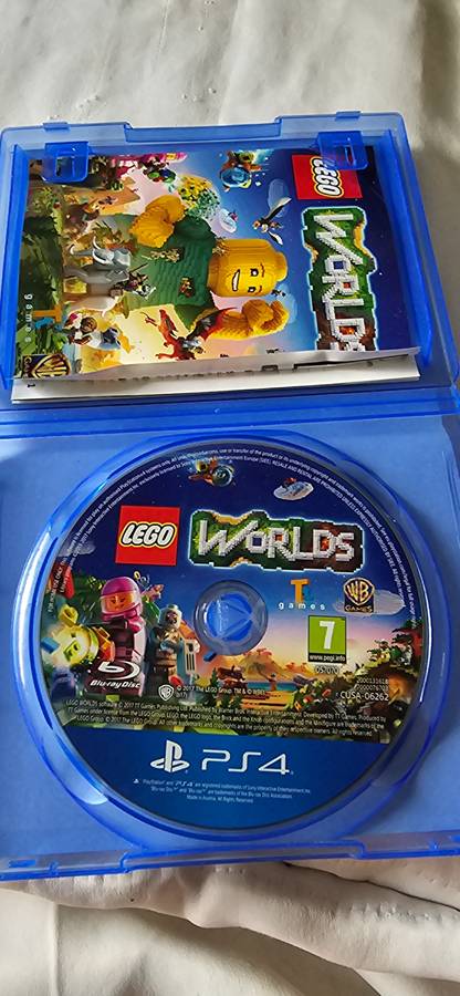 LEGO WORLD PS4 GAME DISC