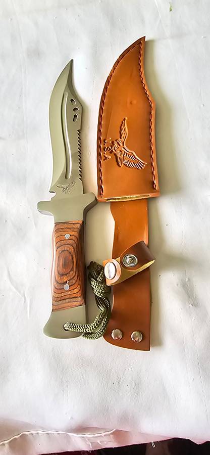 USA HUNTING KNIFE WITH LEATHER SHEATH