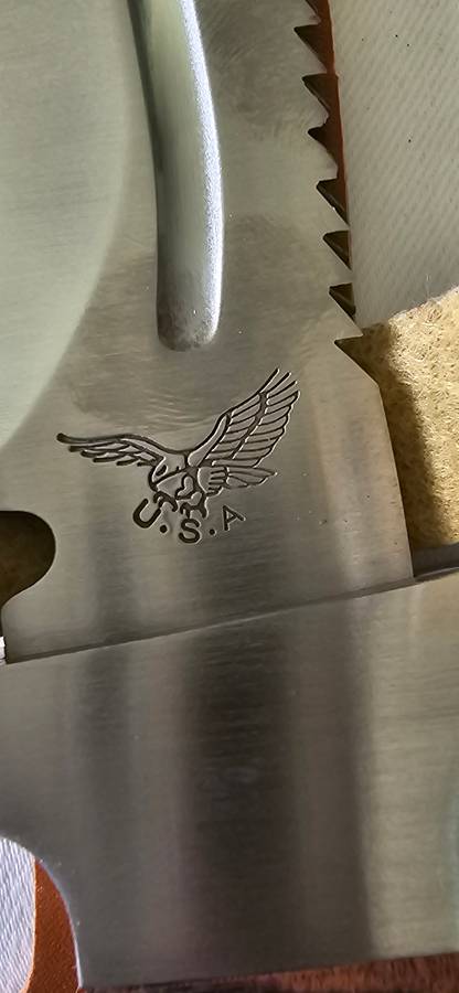 USA HUNTING KNIFE WITH LEATHER SHEATH