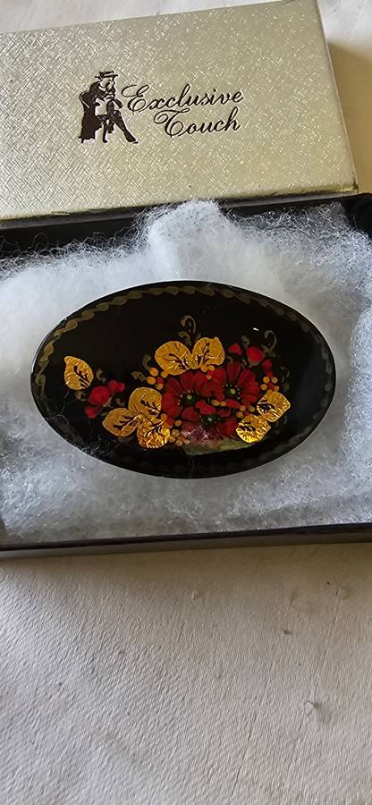 ANTIQUE BROOCH-SEE MARKINGS