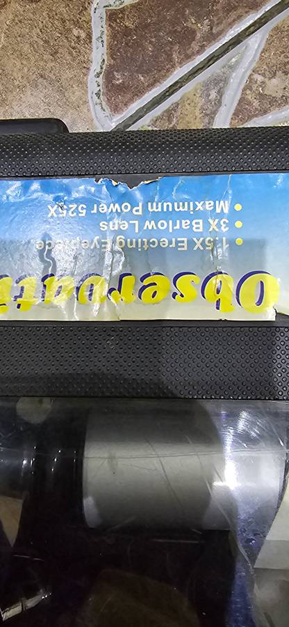 REFRACTOR TYPE TELESCOPE (COMPLETE SET WITH TRIPOD)IN CASE-MINT CONDITION