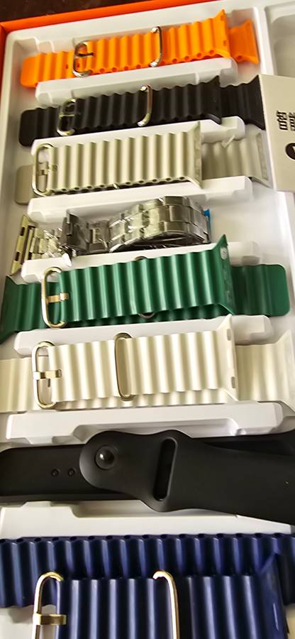 ULTRA 8 PLUS ONE Y80 SMART WATCH(INCL. CHANGEABLE STRAPS)SEALED PACK