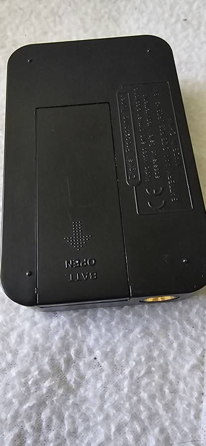 GUITAR/BASS/VIOLIN DIGITAL TUNER