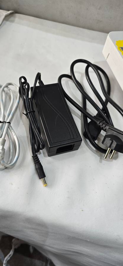 Full HD LCD WiFi NVR