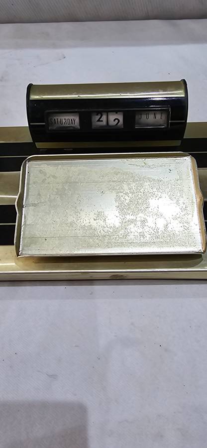 Vintage Elweco Product Date Calendar and Penholder (24 x 12cm)