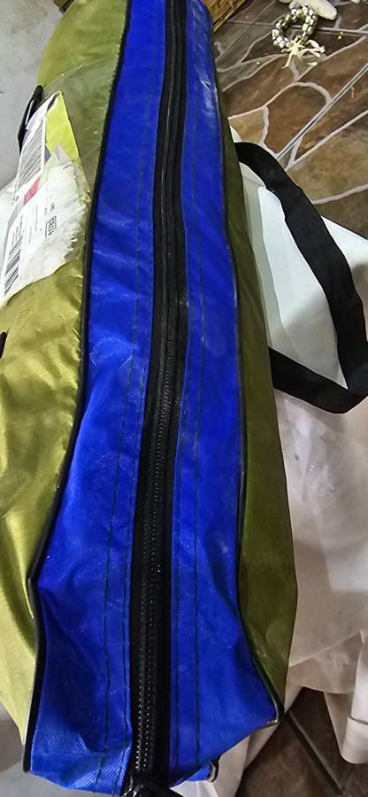 8 PERSON OUTDOOR WATERPROOF PICNIC /CAMPING TENT(220 x 300cm)