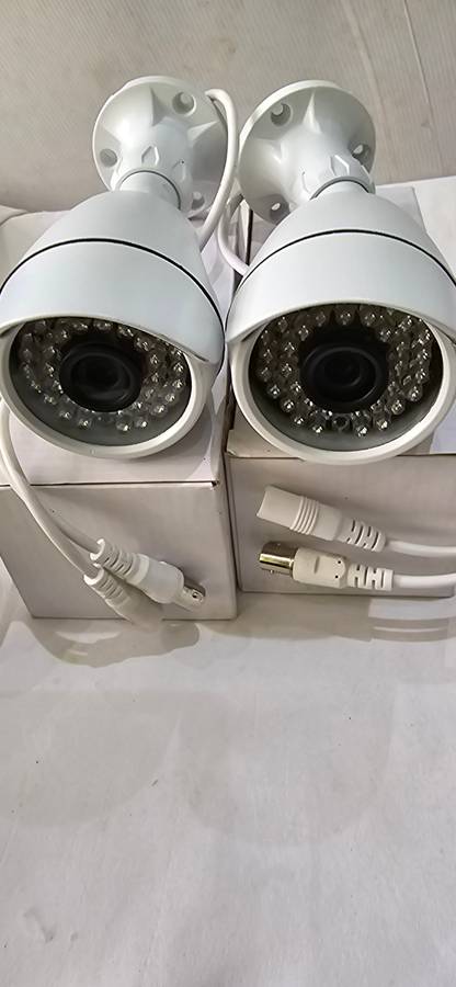 SET OF TWO ,2 MP AHD SECURITY CAMERAS