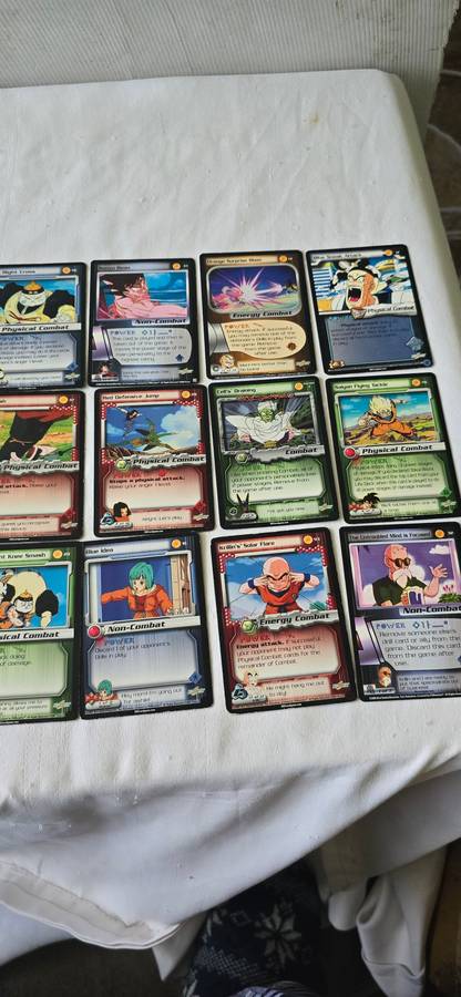 OVER 90 DRAGONBALL-Z TRADING CARDS