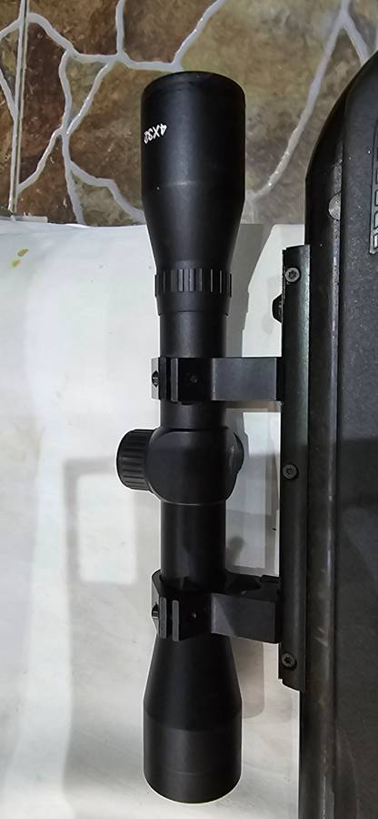ORIGINAL GAMO RIFLE INCL.A 4 X 32 RIFLESCOPE(MINT CONDITION)