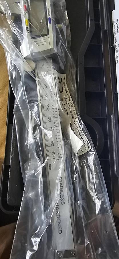 ELECTRONIC VENIER DIGITAL CALIPER