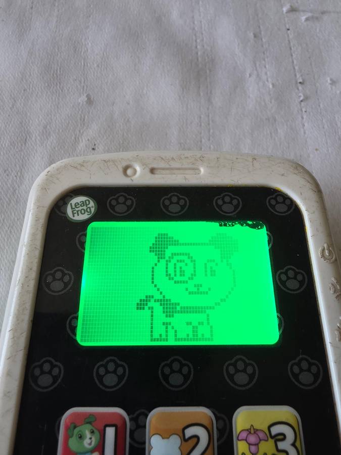 LEAPFROG CHAT AND COUNT PHONE TOY