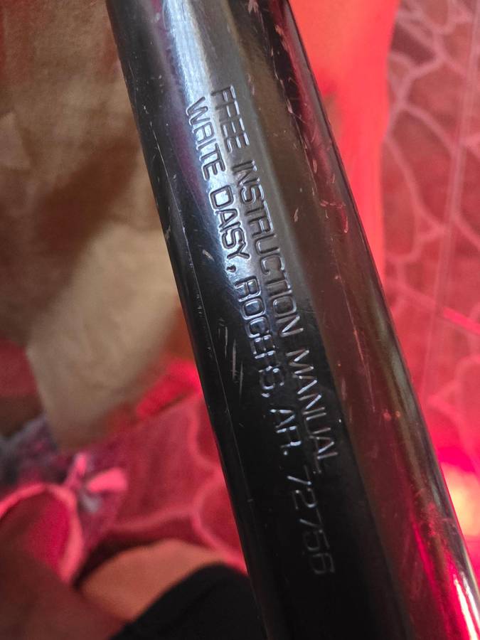 VINTAGE DAISY GUN(MISSING THE ARM TO COCK THE RIFLE)