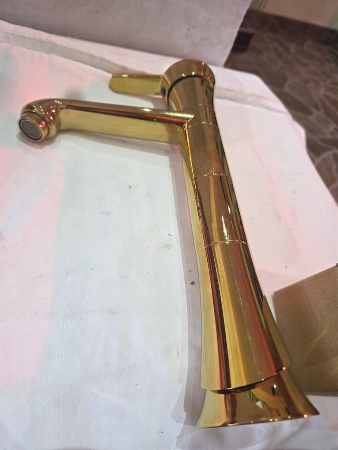 GOLD STAINLESS STEEL MIXER FAUCET