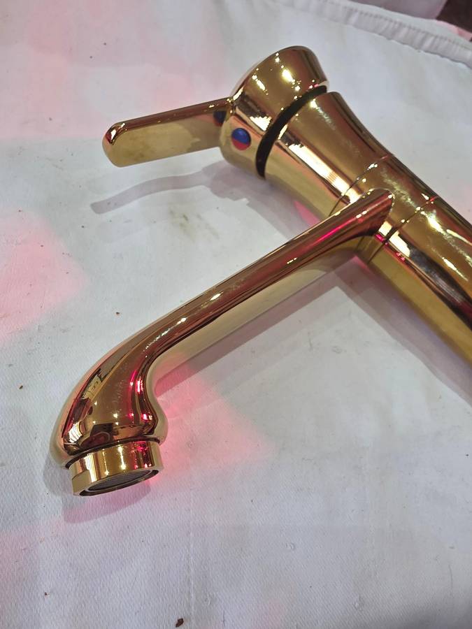 GOLD STAINLESS STEEL MIXER FAUCET