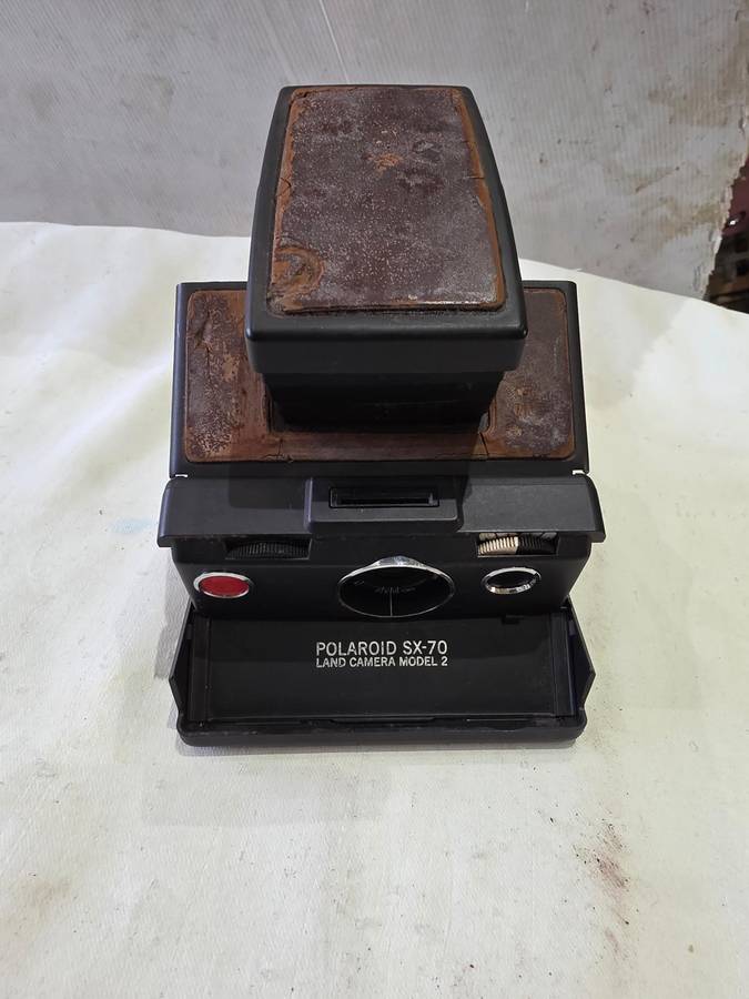 SX70 VINTAGE LAND CAMERA