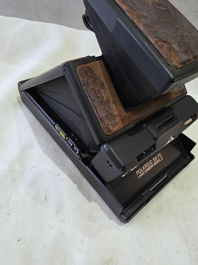 SX70 VINTAGE LAND CAMERA