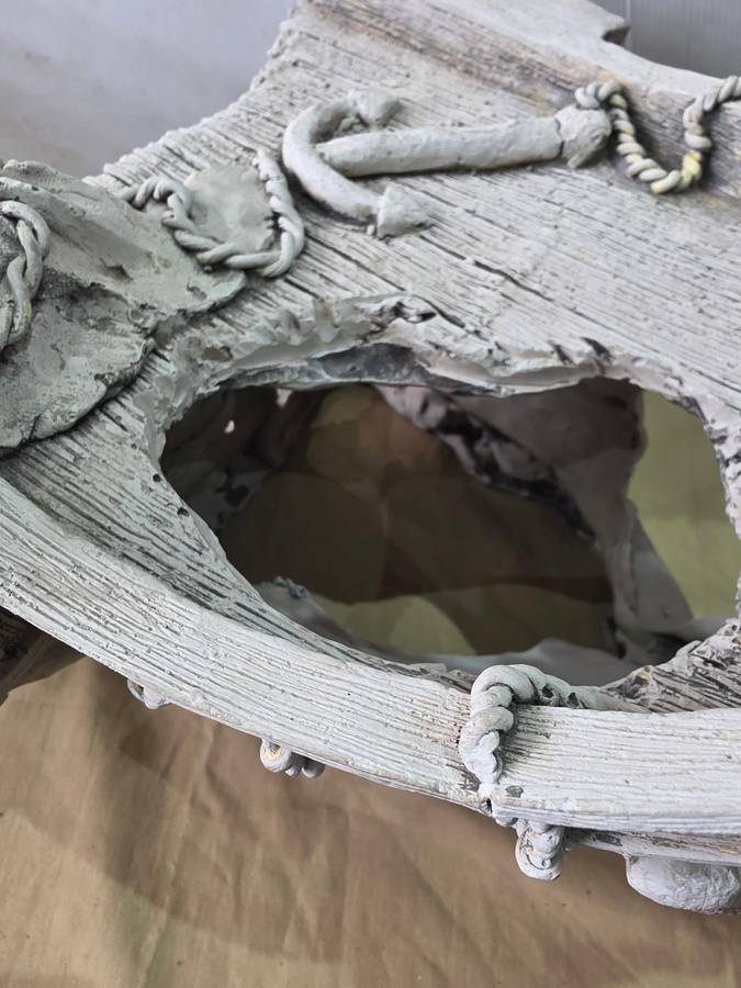 AQUARIUM HALF VIKING SHIP DECOR(FOR LARGE TANKS)