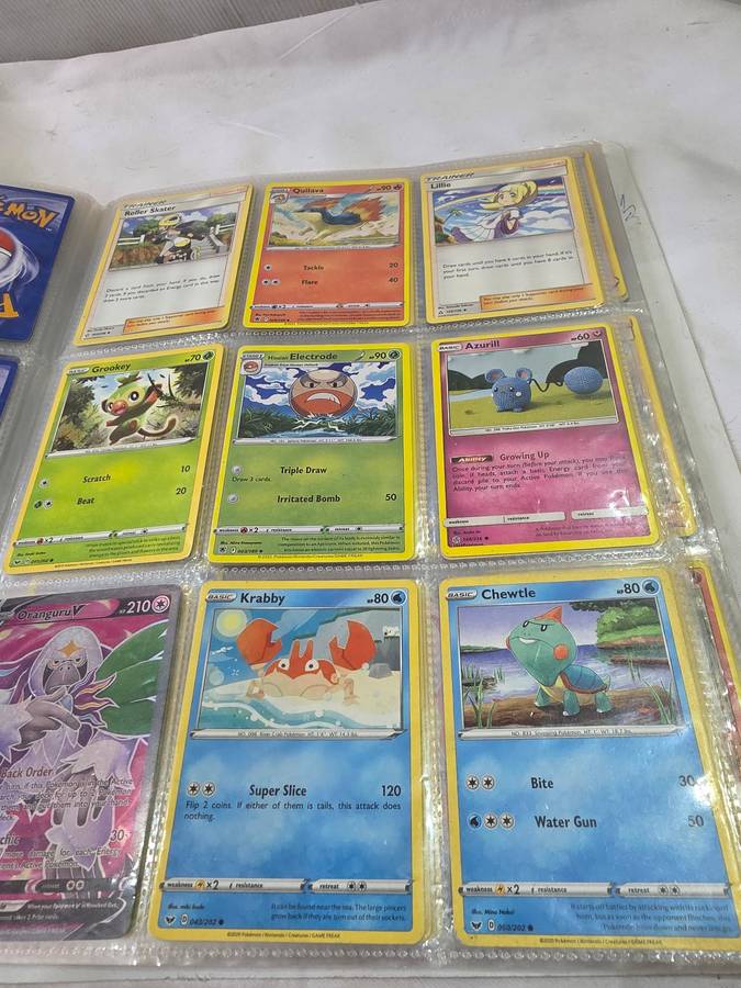 ALBUM OF POKEMAN CARDS