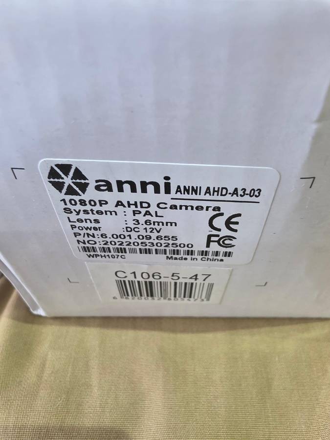 2 x AHD COLOR CAMERAS