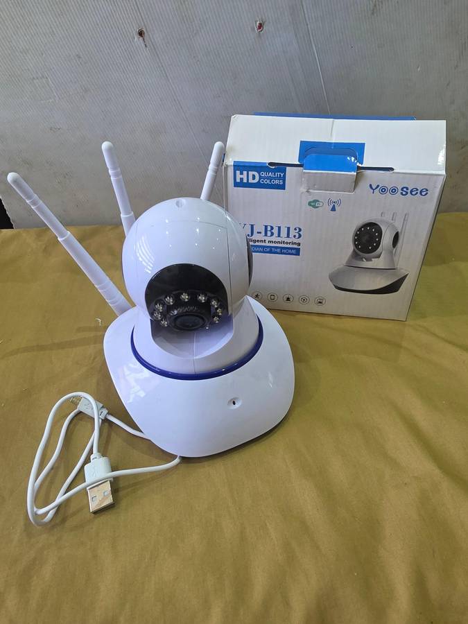 YOOSEE SMART CAMERA WITH THREE ANTENNAS