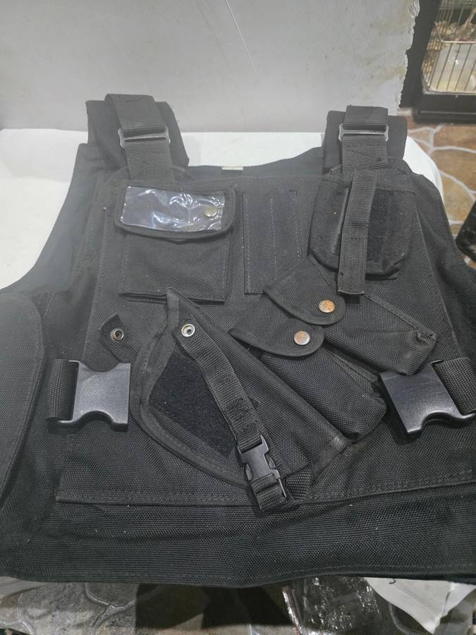 ADULT TACTICAL VEST(XL)