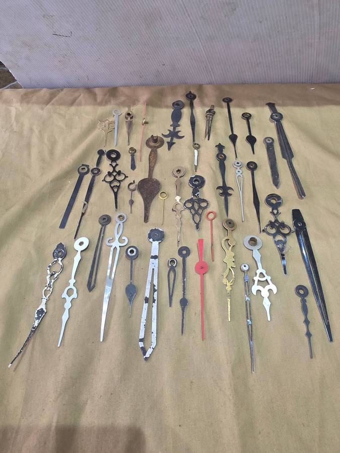 JOBLOT VINTAGE CLOCK DIALS