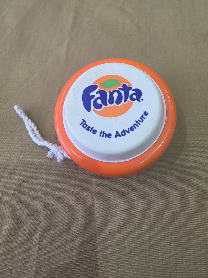 VINTAGE FANTA YO- YO(UNUSED)