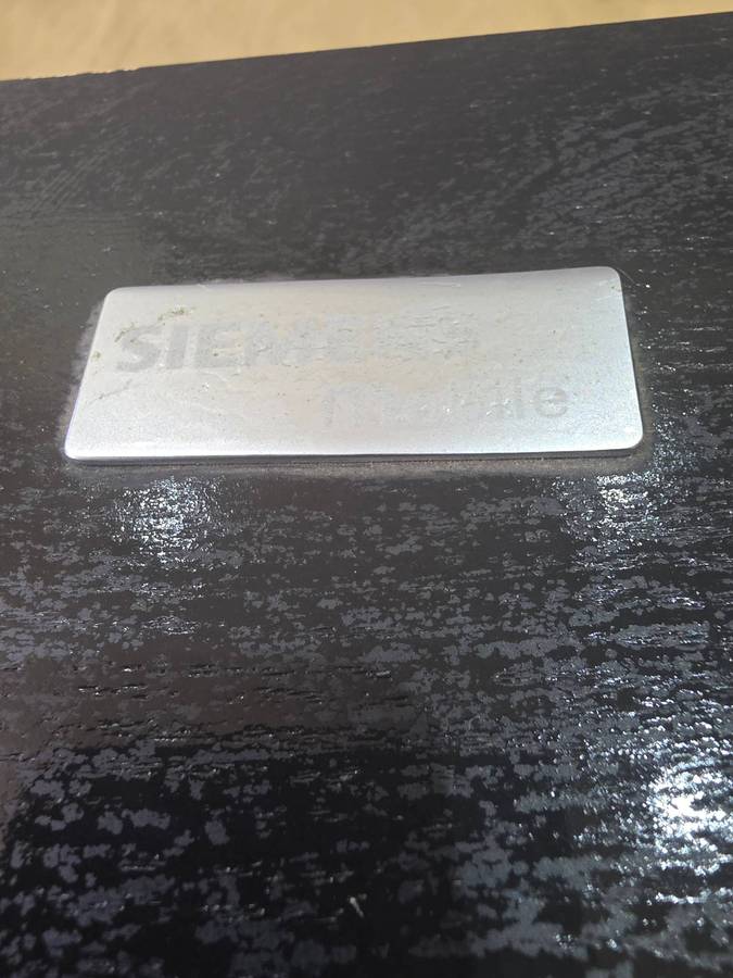 PACK OF CARDS WITH 3 METAL DICE GIFT SET BY SIEMENS MOBILE(UNUSED)