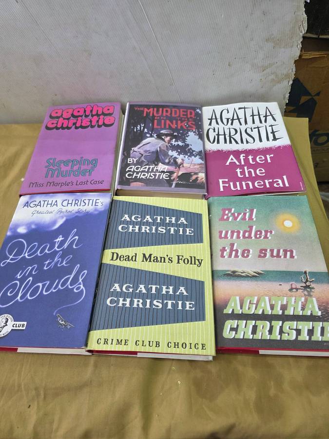 6 X AGATHA CHRISTIE HARDCOVER NOVELS
