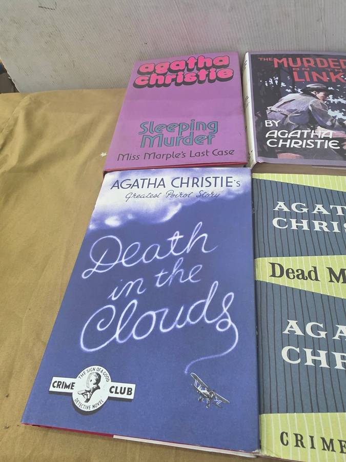 6 X AGATHA CHRISTIE HARDCOVER NOVELS