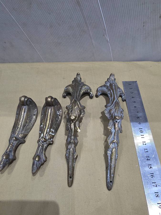 4 PIECE VINTAGE BRASS FURNITURE ITEMS