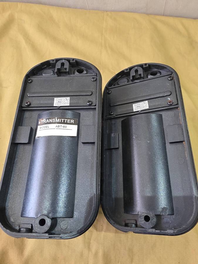 2 PIECE ELECTRONIC GADGETS