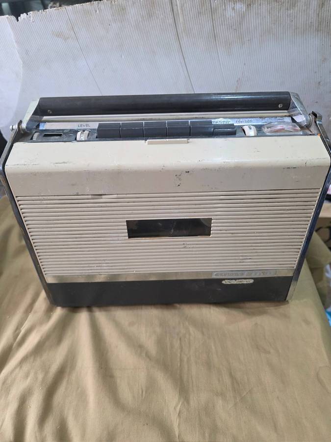 VINTAGE GRUNDIG REEL TO REEL TAPE RECORDER