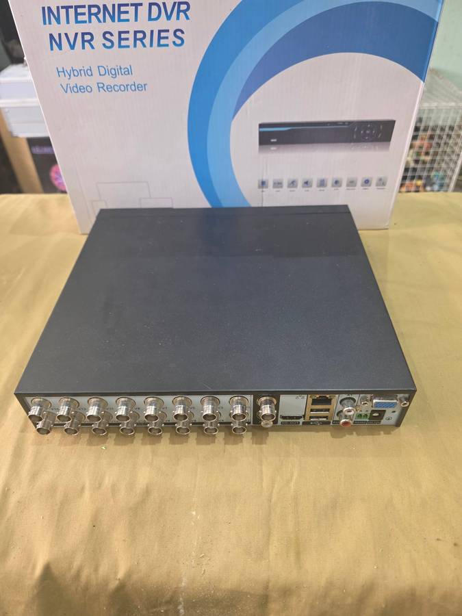 16 CHANNELS INTERNET DVR/NVR INCL.POWER SUPPLY AND MOUSE