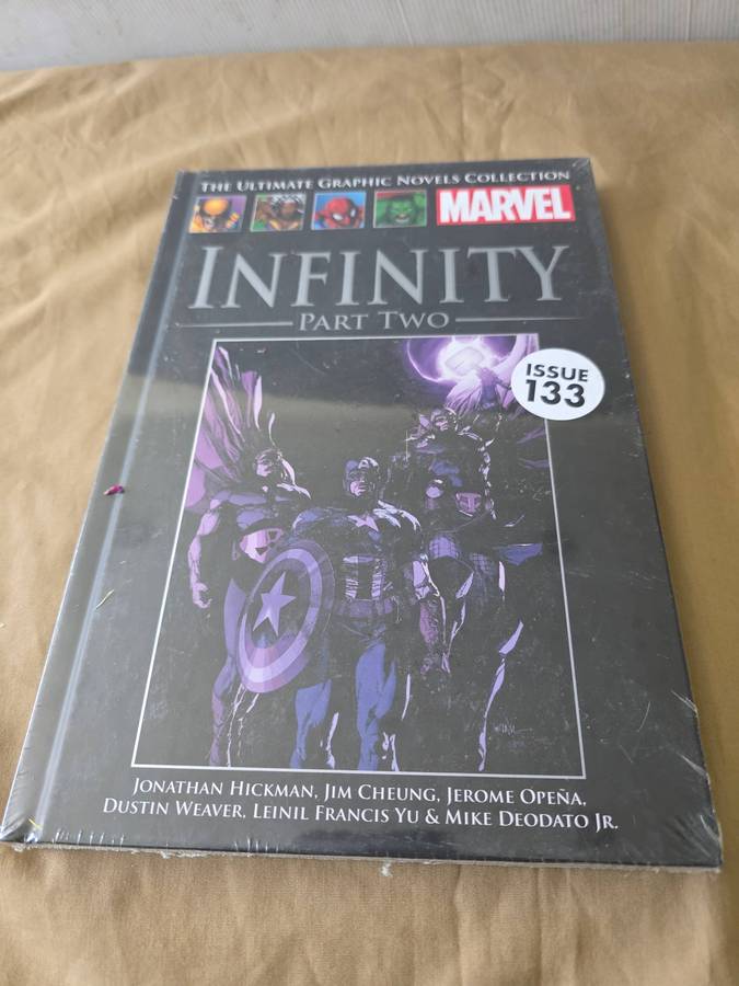MARVEL SUPERHEROES HARDCOVER COMIC (INFINITY)PADT TWO