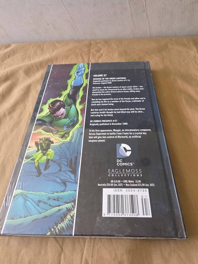 DC HARDCOVER COMIC (GREEN LANTERN)
