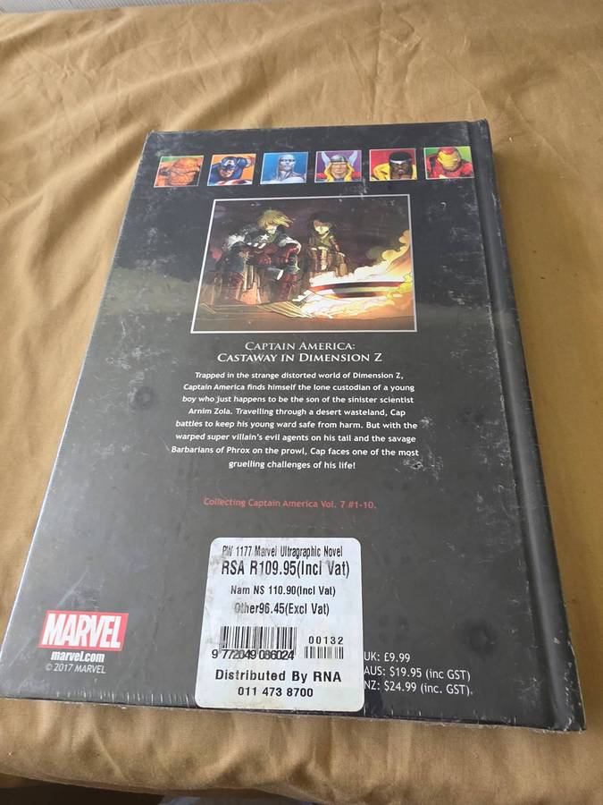 MARVEL SUPERHEROES HARDCOVER COMIC (CAPTAIN AMERICA)