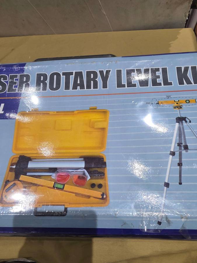 LASER ROTARY LEVEL KIT WITH TRIPOD (*FACTORY SEALED UNIT)