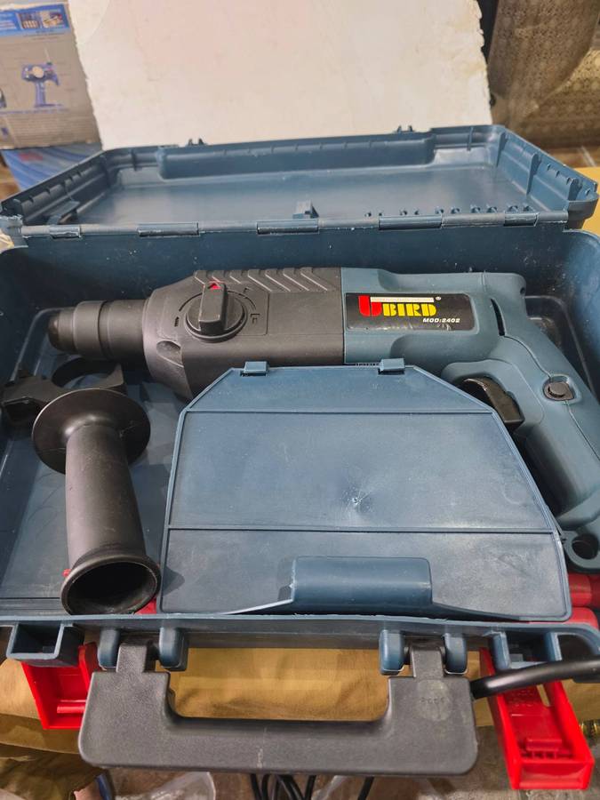 ROTARY HAMMER DRILL INCLUDES SDS BITS