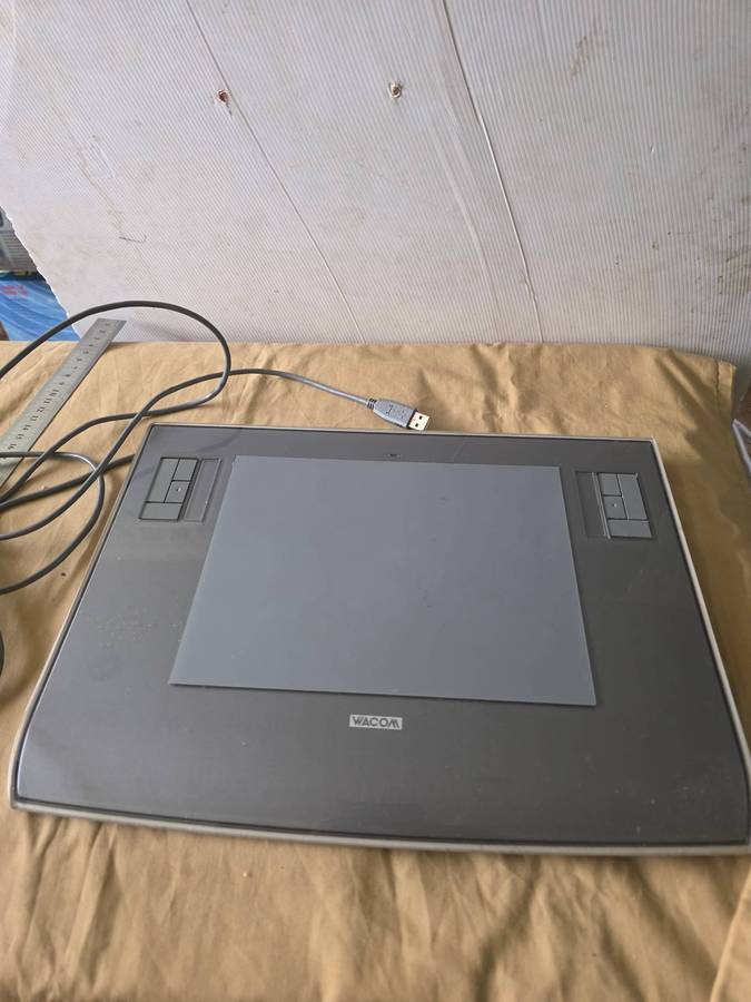 WACOM GRAPHIC TABLET