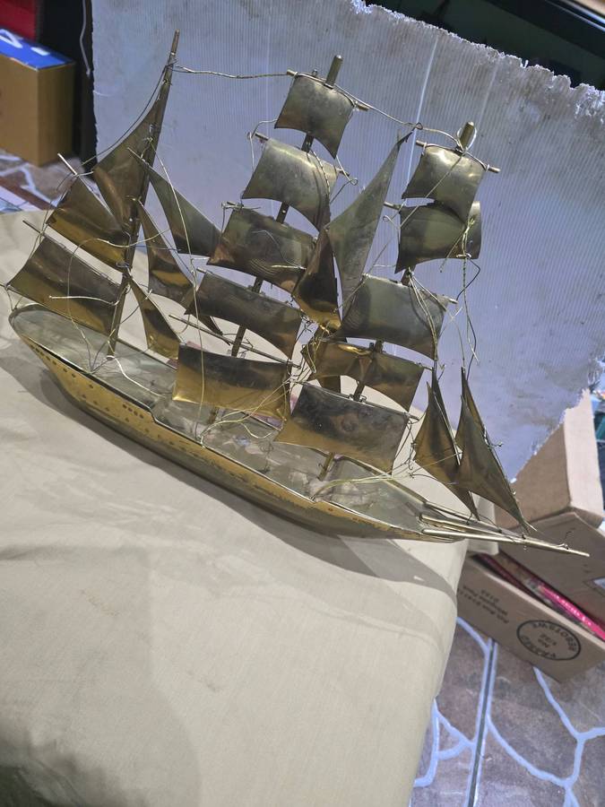 BRASS SAIL SHIP(52 x 35cm)