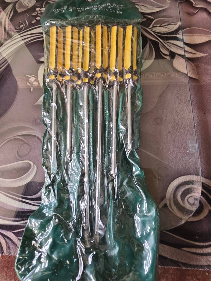 6 PIECE SCREWDRIVER SET