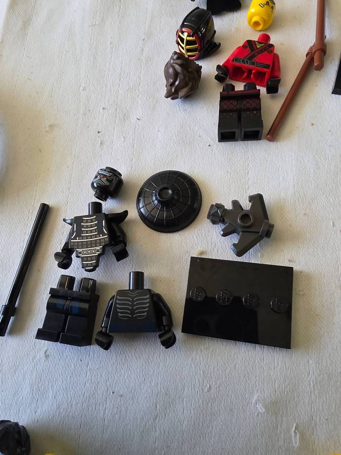 5 X LIMITED EDITION THE NINJAGO MOVIE LEGO MINFIGURES