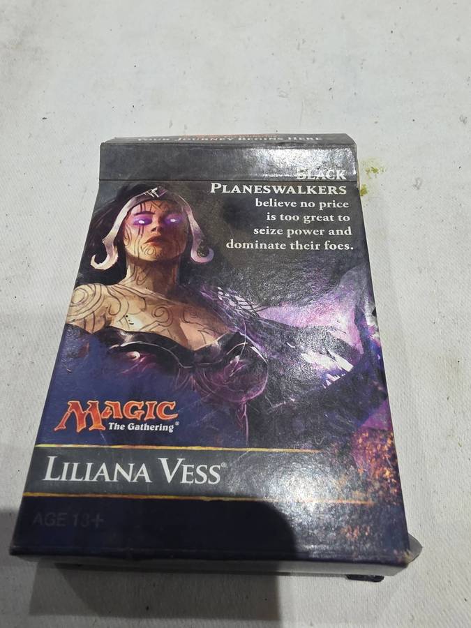 MAGIC THE GATHERING BLACK PLANESWALKED 30 CARD DECK PACK