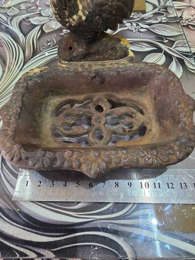 VINTAGE CAST IRON SOAP HOLDER