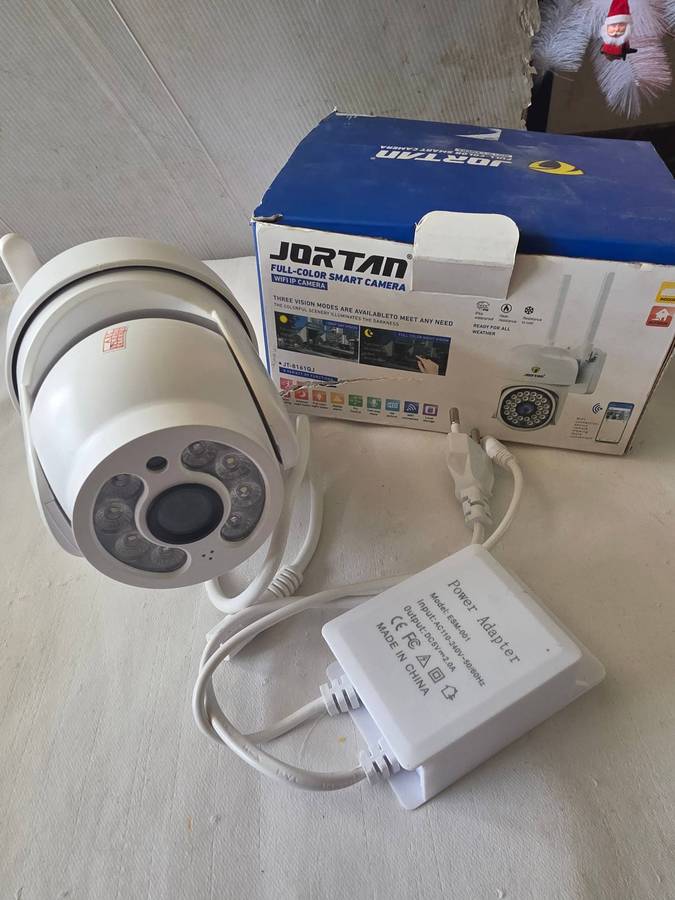 FULL COLOR SMART WIFI IP CAMERA