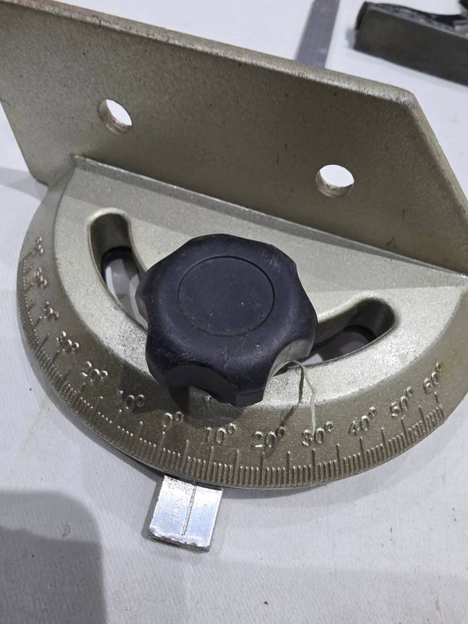 2 PIECE VINTAGE TOOLS