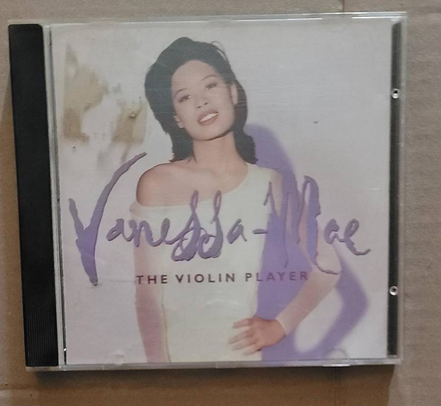 VANESSA MAE - THE VIOLIN PLAYER
