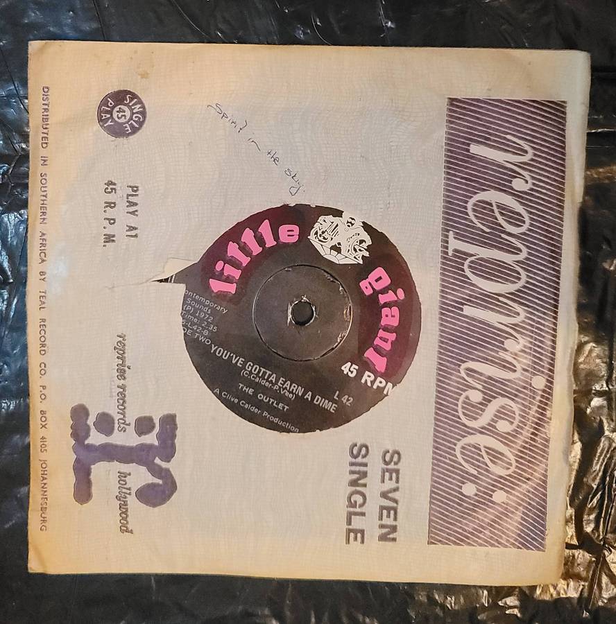 THE OUTLET - SHE'S A YUM YUM / YOU'VE GOTTA EARN A DIME