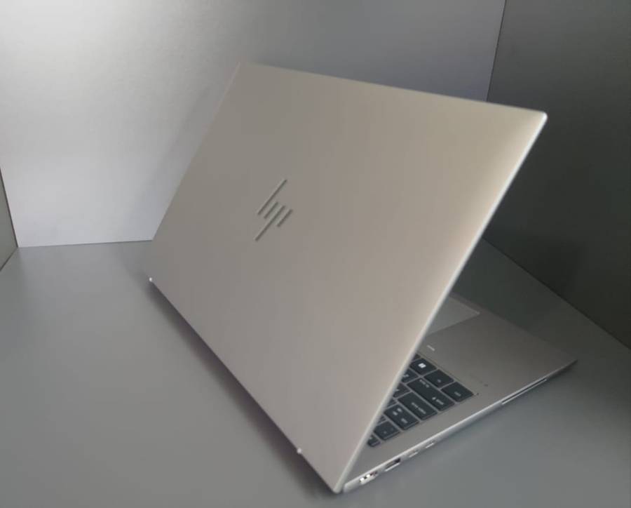 HP ZBook Firefly 16 G10 - Intel Core i7 - 13th Generation Mobile WorkStation